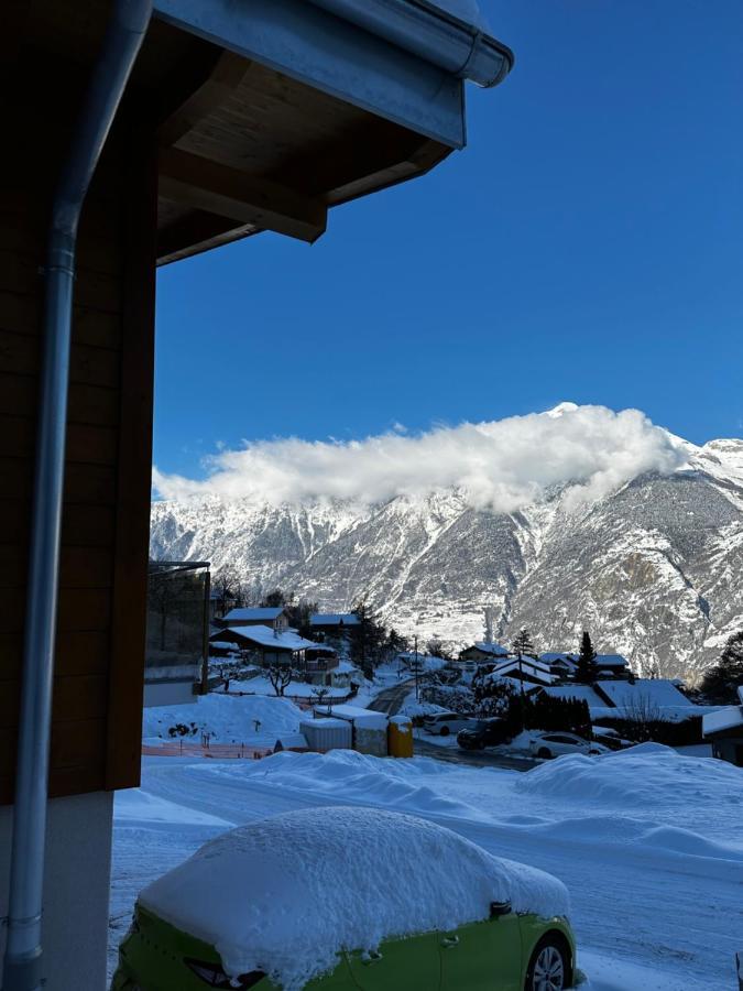 Chambres D'Hotes Les Louettes A Sapinhaut Canton Du Valais Saxon Exterior photo